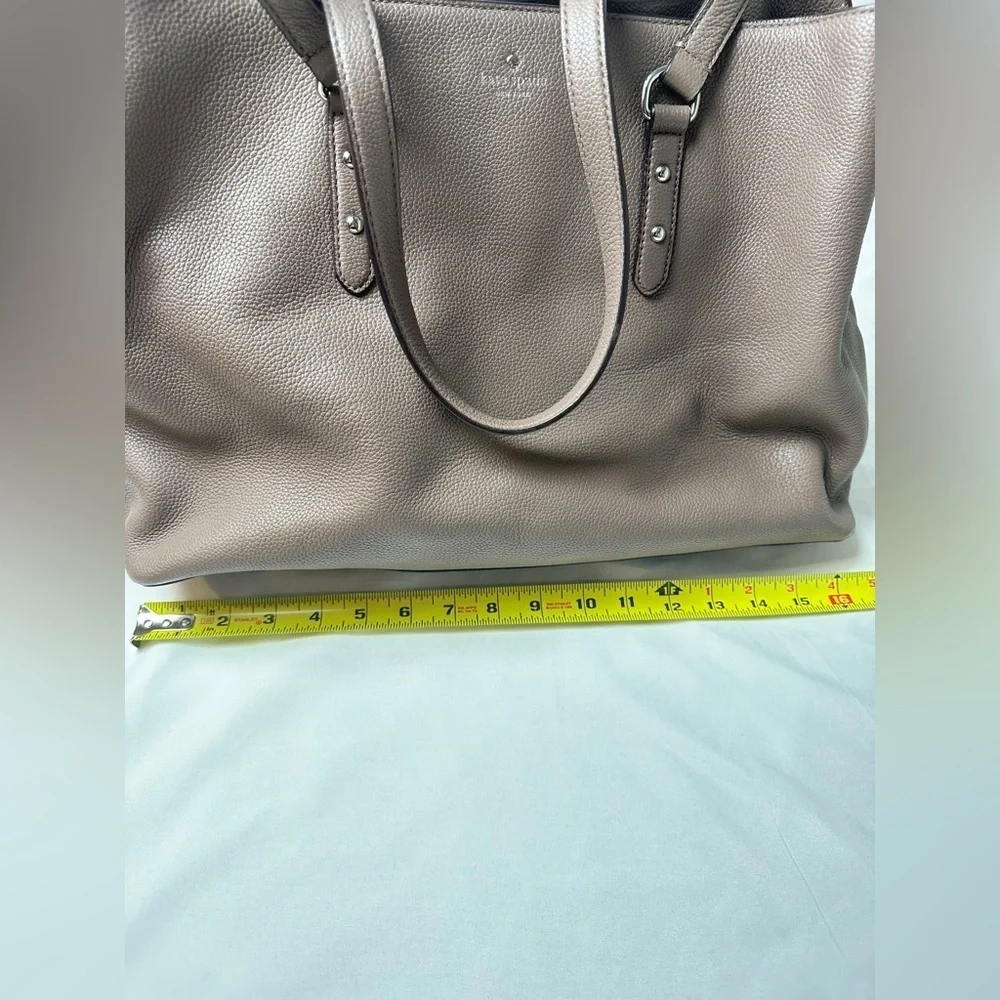 Kate Spade Larchmont Avenue Large Evangelie Satchel In Taupe